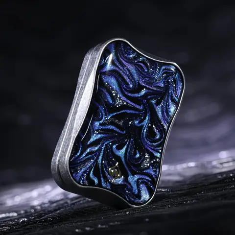 Peacock — slider, resin