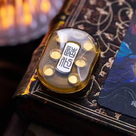 Bright Blood EDC — slider, PEI